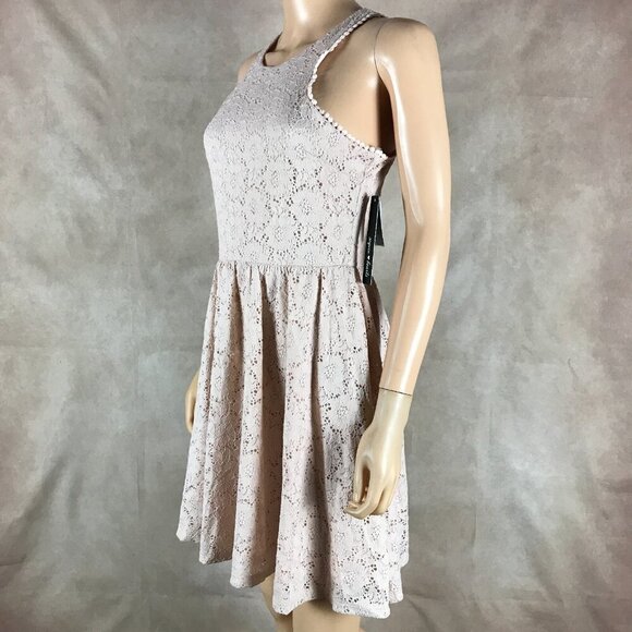 Sequin Hearts Blush Pink Lace Fit and Flare Dress NWT Size 7 - Picture 5 of 6